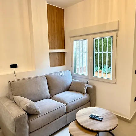 Santa Barbara Ground Floor Luxury Daire *